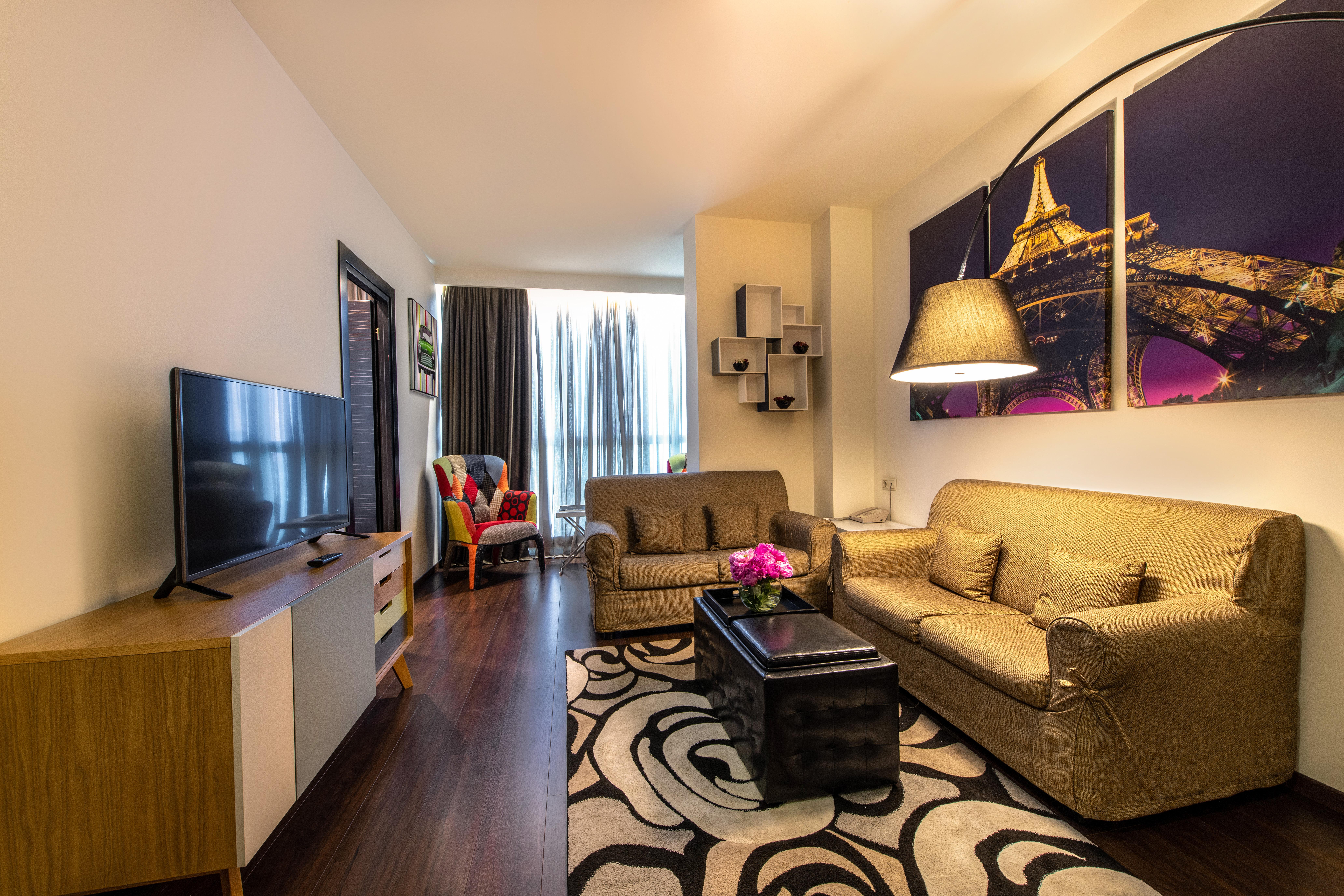 Opera Suite Hotel Erévan Extérieur photo