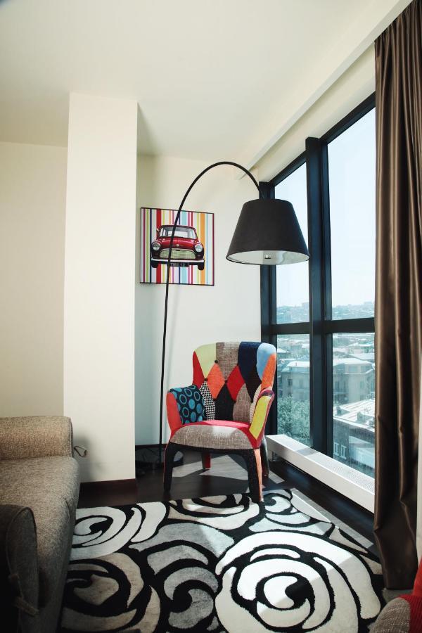 Opera Suite Hotel Erévan Extérieur photo