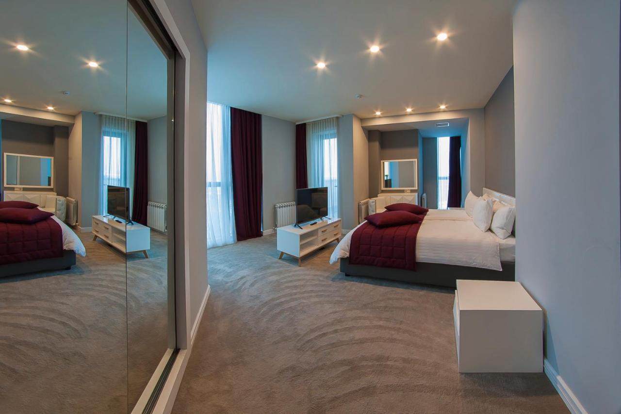 Opera Suite Hotel Erévan Extérieur photo